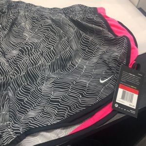 Women’s Nike Dry-Fit running shorts🏃‍♀️💝🚴‍♀️